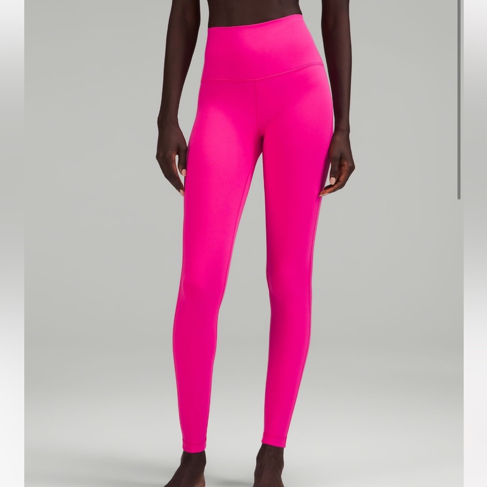 NWT - Lululemon Leggings - Sonic Pink - Size 6